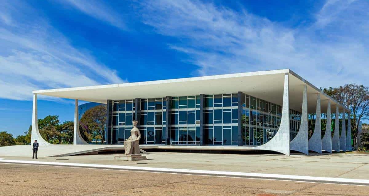 Quais as funções do Supremo Tribunal Federal (STF) diante a Constituição Brasileira