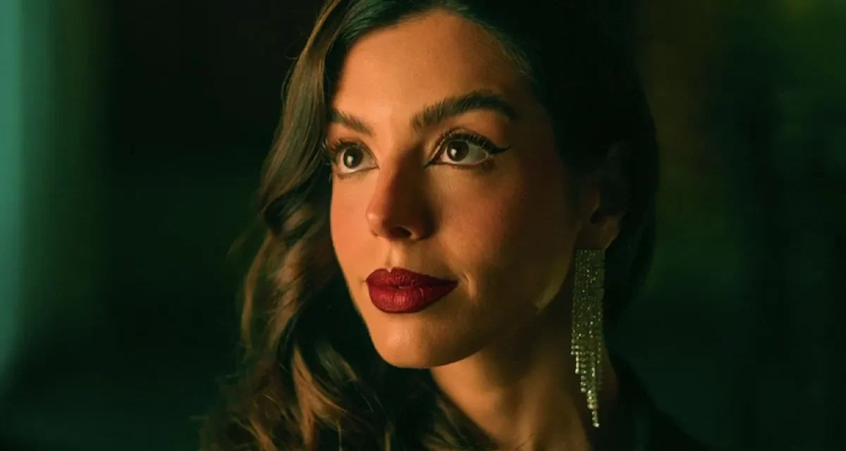 Uma Contadora traída vê uma uma oportunidade de negócio no novo Filme do Netflix